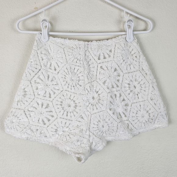 Francesca’s Nora White Crochet High Waist Shorts Size Xtra Small - Picture 5 of 12